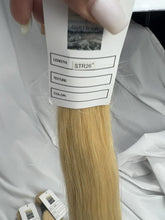 Load and play video in Gallery viewer, 20&quot; Blonde Hair Bundle
